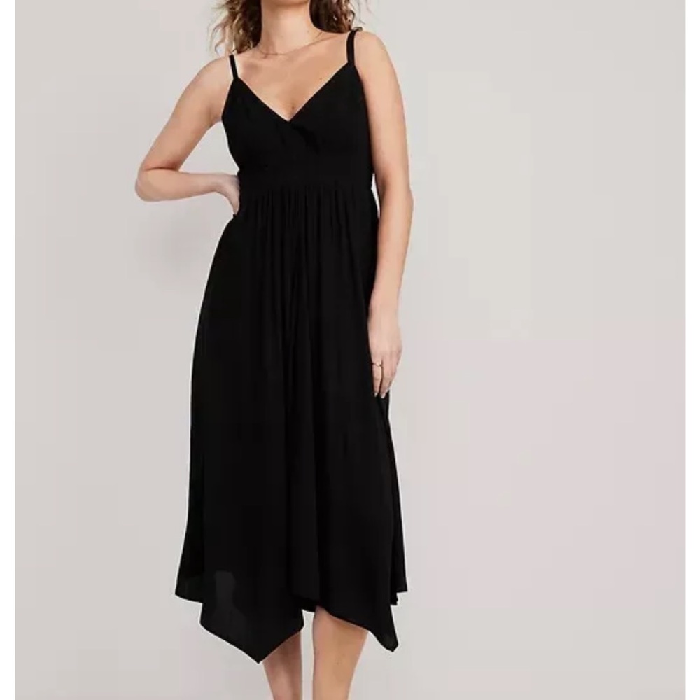 NWOT Old Navy Waist-Defined Sleeveless Maxi Dress (Black, M)